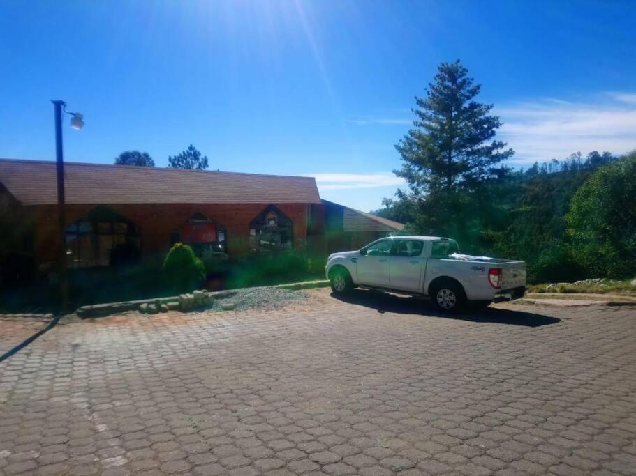 Cabana Con Banera Y Chimeneas En Puesta De Sol El Pacifico Екстериор снимка